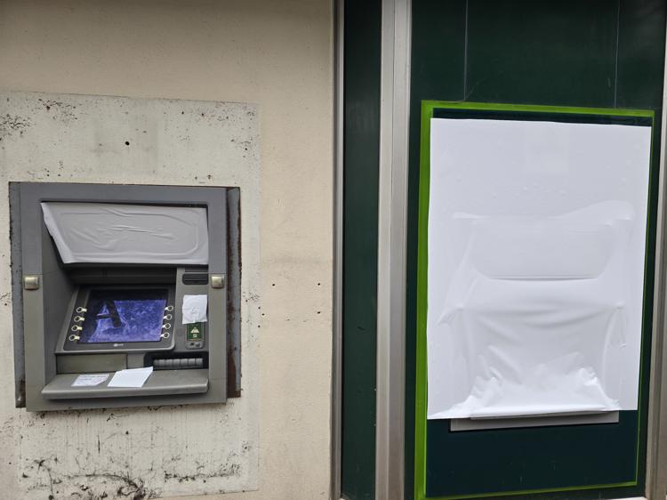 Teignmouth Lloyds Bank ATMs