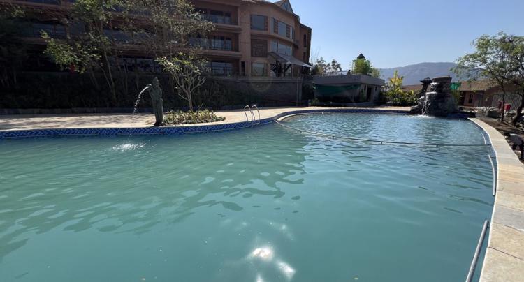 swimmingpool